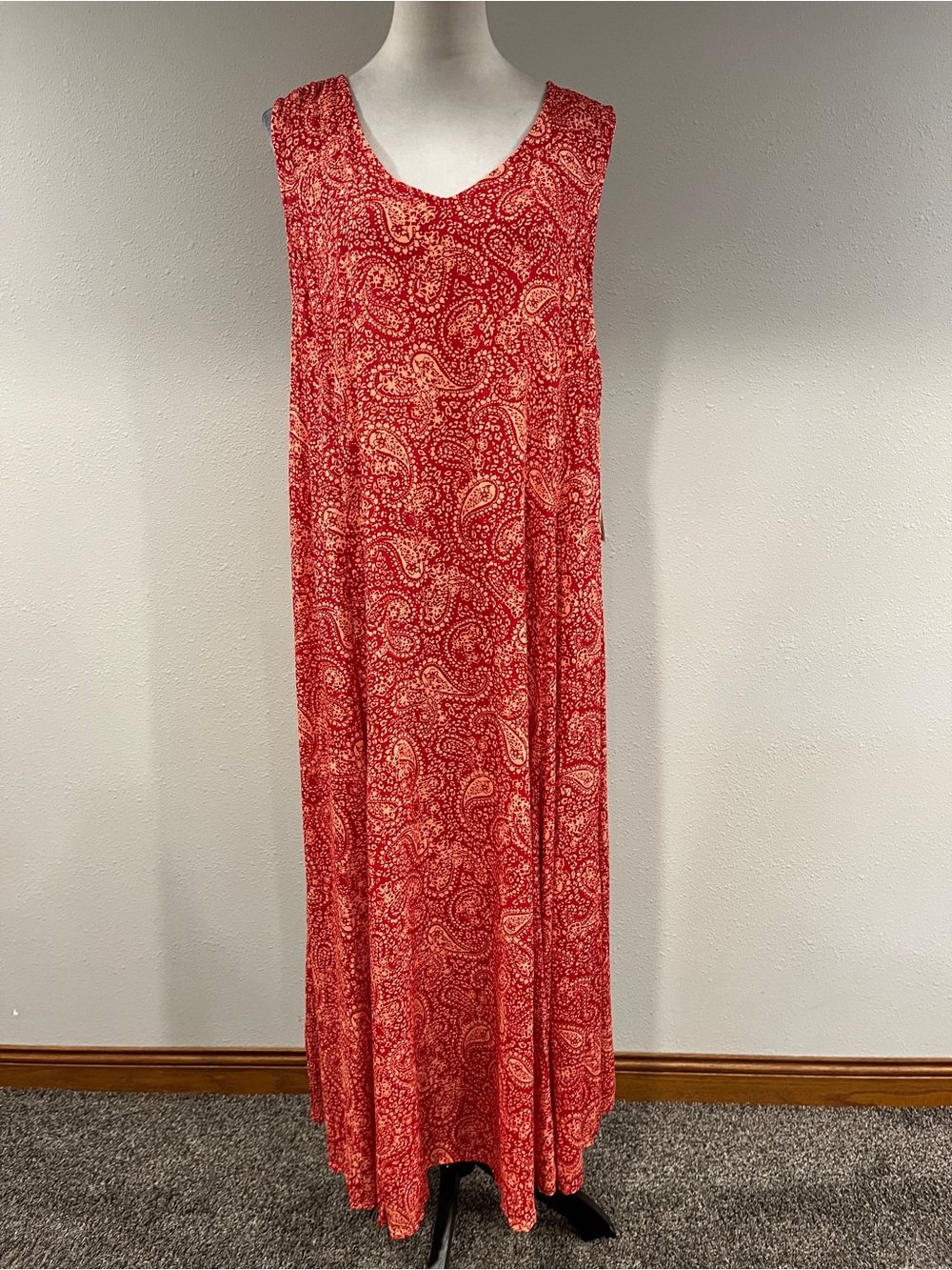 Woman within Sleeveless v-neck Red Paisley Maxi Dress size 18/20